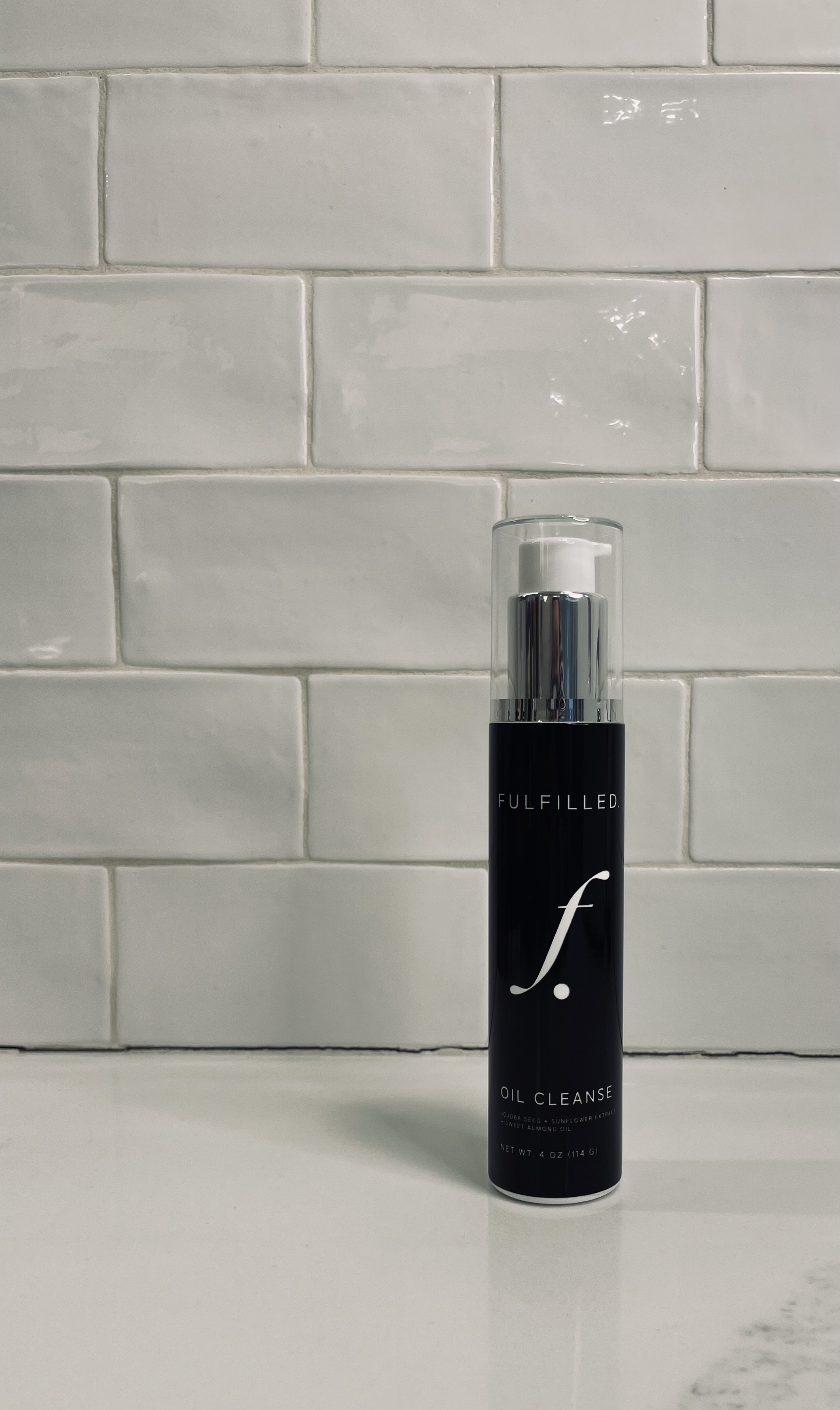 <p>Formulated with Jojoba Seed, Sunflower Extract, and Sweet Almond Oil to gently dissolve makeup, excess oil, and impurities while preserving the skin's natural balance. This nourishing cleanser supports a healthy skin microbiome and is safe for all skin types. Pairs seamlessly with other targeted cleansers in the FULFILLED SKIN. collection for a complete, layered routine.</p>